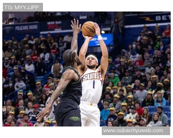 布克表现出色18投7中罚球11中8砍下24分5板7助助力球队赢球