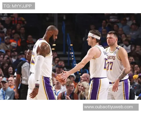 湖人三巨头同场表现不佳每百回合净负89分却有两人净胜139分